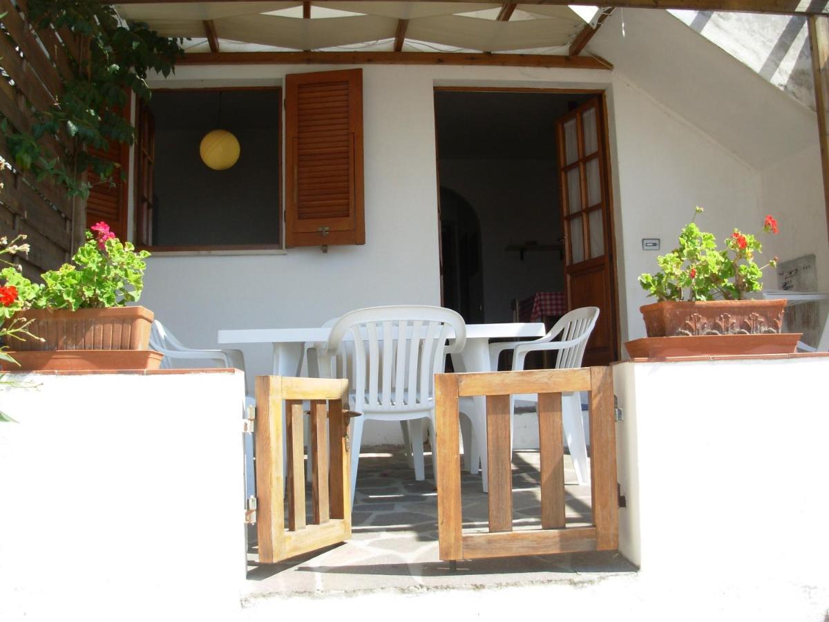 Appartamento Il Nespolo Pomonte Exterior photo
